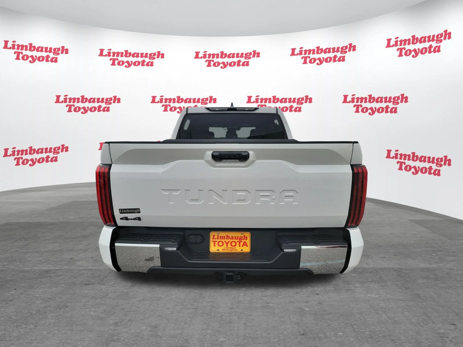 New 2026 Ice Cap Toyota SR5 image 15