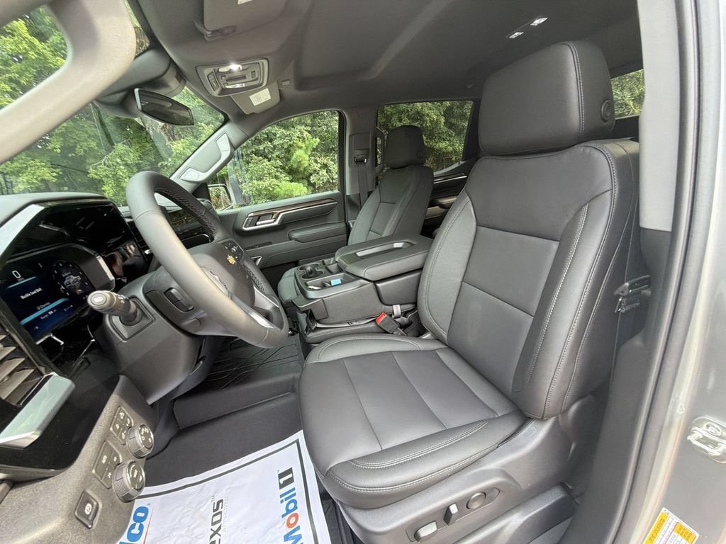 New 2026 Sterling Gray Metallic Chevrolet LT image 20