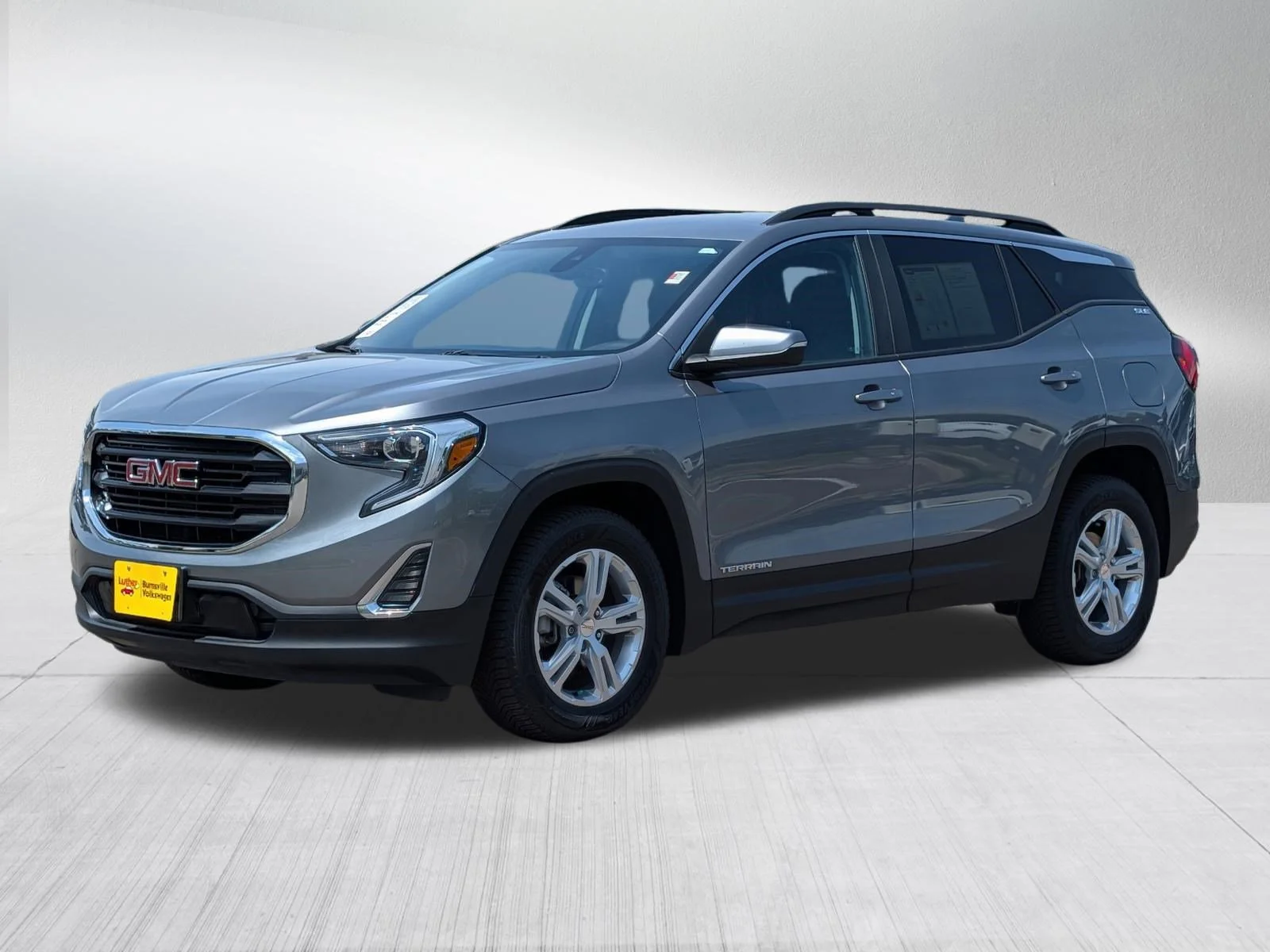 Used 2021 Satin Steel Metallic GMC SLE image 3
