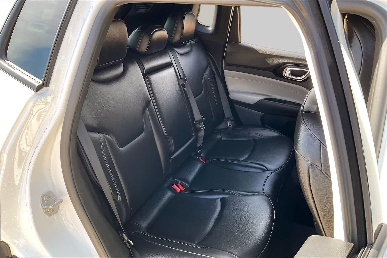 Used 2025 Bright White Clearcoat Jeep Limited image 18