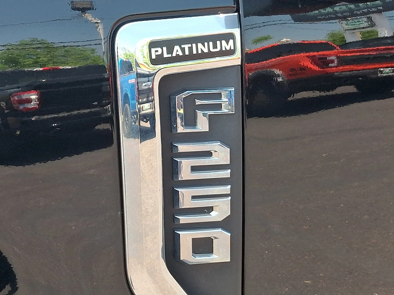 Used 2022 Agate Black Metallic   Um Ford Platinum image 30