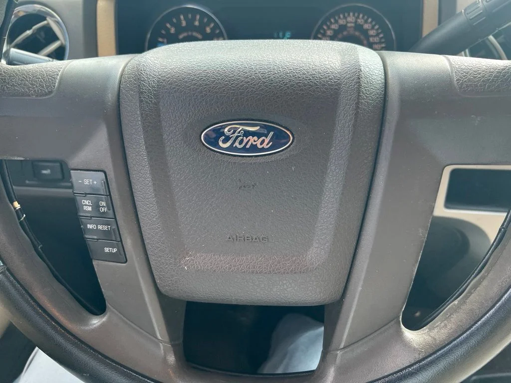 Used 2011 Bronze Metallic Ford XLT image 10