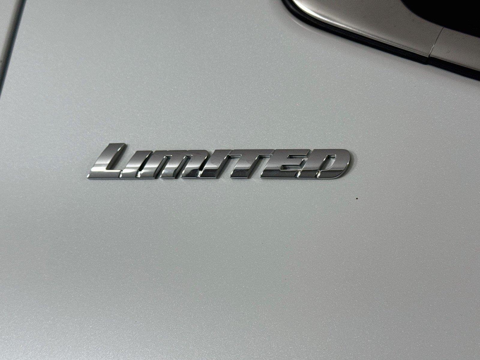 Used 2023 Wind Chill Pearl Toyota Limited image 15