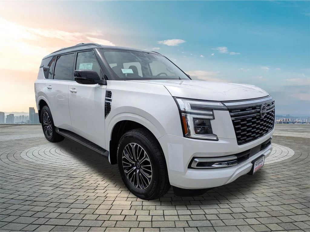 New 2026 Aspen White TriCoat / Super Black Two-tone Nissan Platinum image 1
