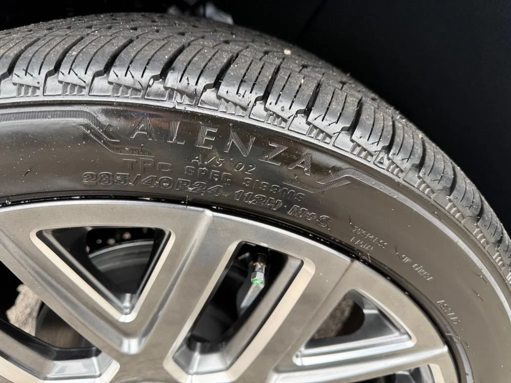 New 2026 Glacier White Tricoat GMC Denali Ultimate image 44
