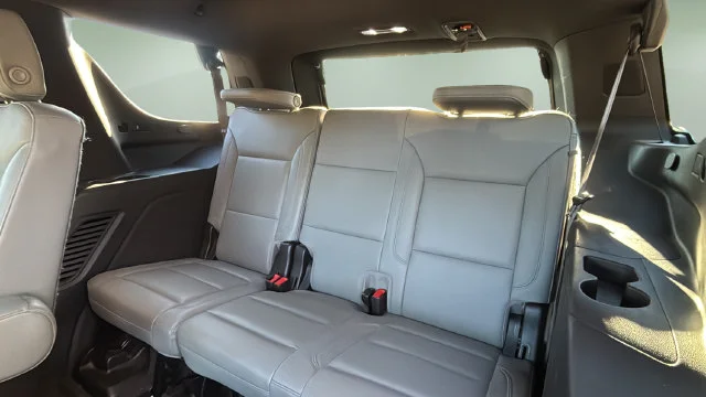 Used 2022 Beige Chevrolet Z71 image 31