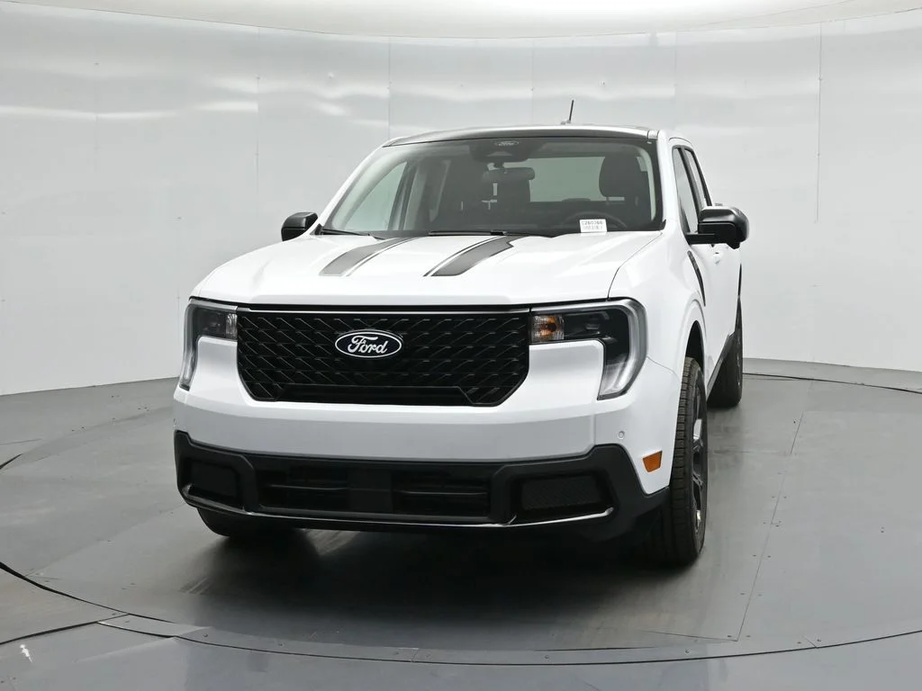 New 2026 Oxford White Ford Lariat image 55