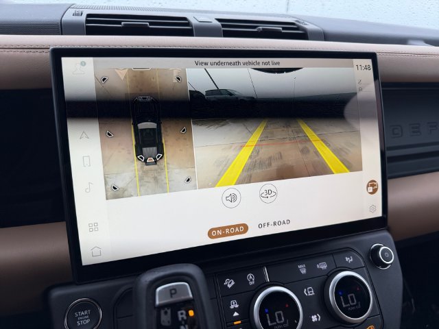 New 2026 Woolstone Green Land Rover X-Dynamic SE image 21