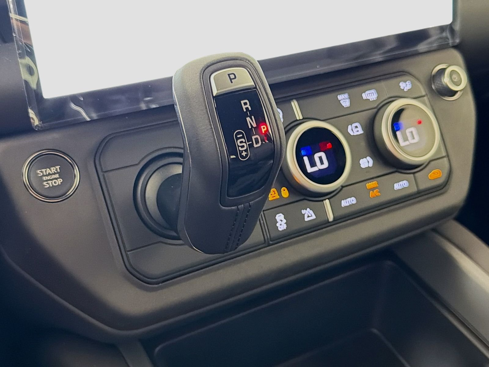 New 2026 Borasco Grey Land Rover X-Dynamic SE image 16