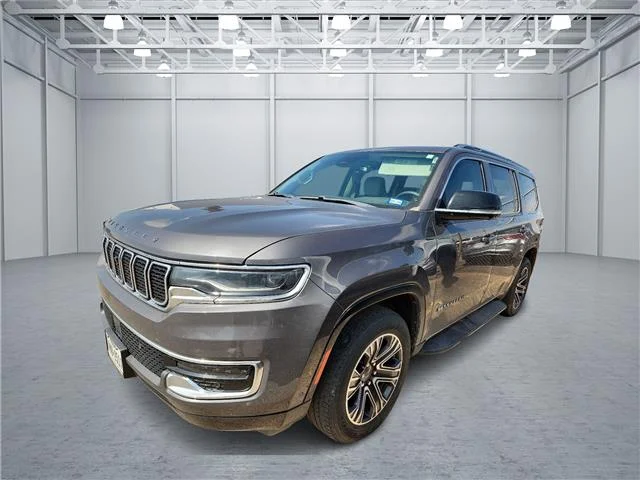 Used 2024 Gray Jeep 4x2 image 1