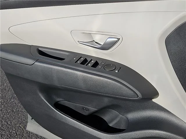 New 2026 Hampton Gray Hyundai SE image 12