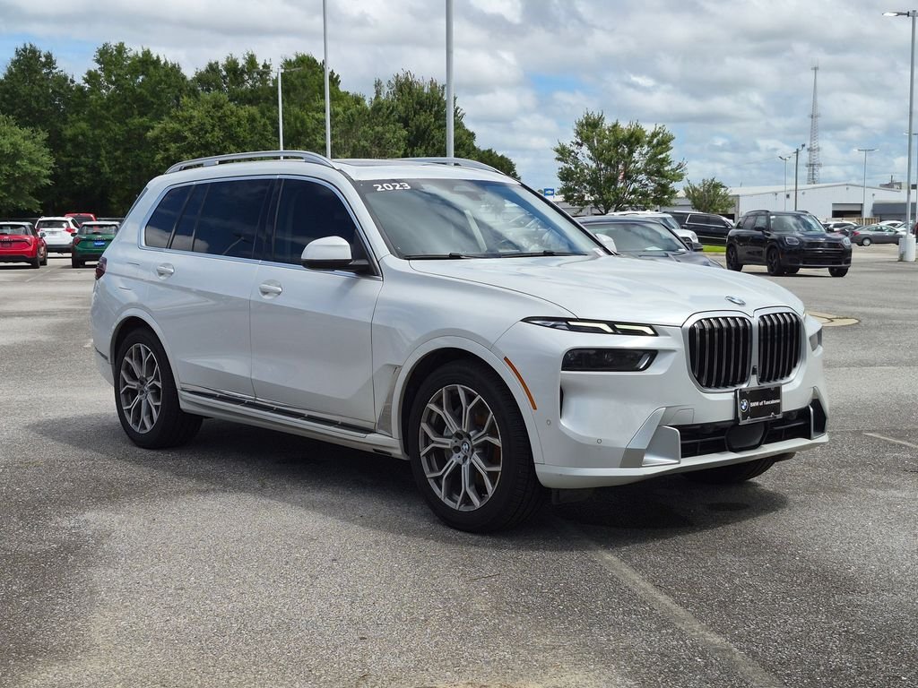 Used 2023 Mineral White Metallic BMW xDrive40i image 7