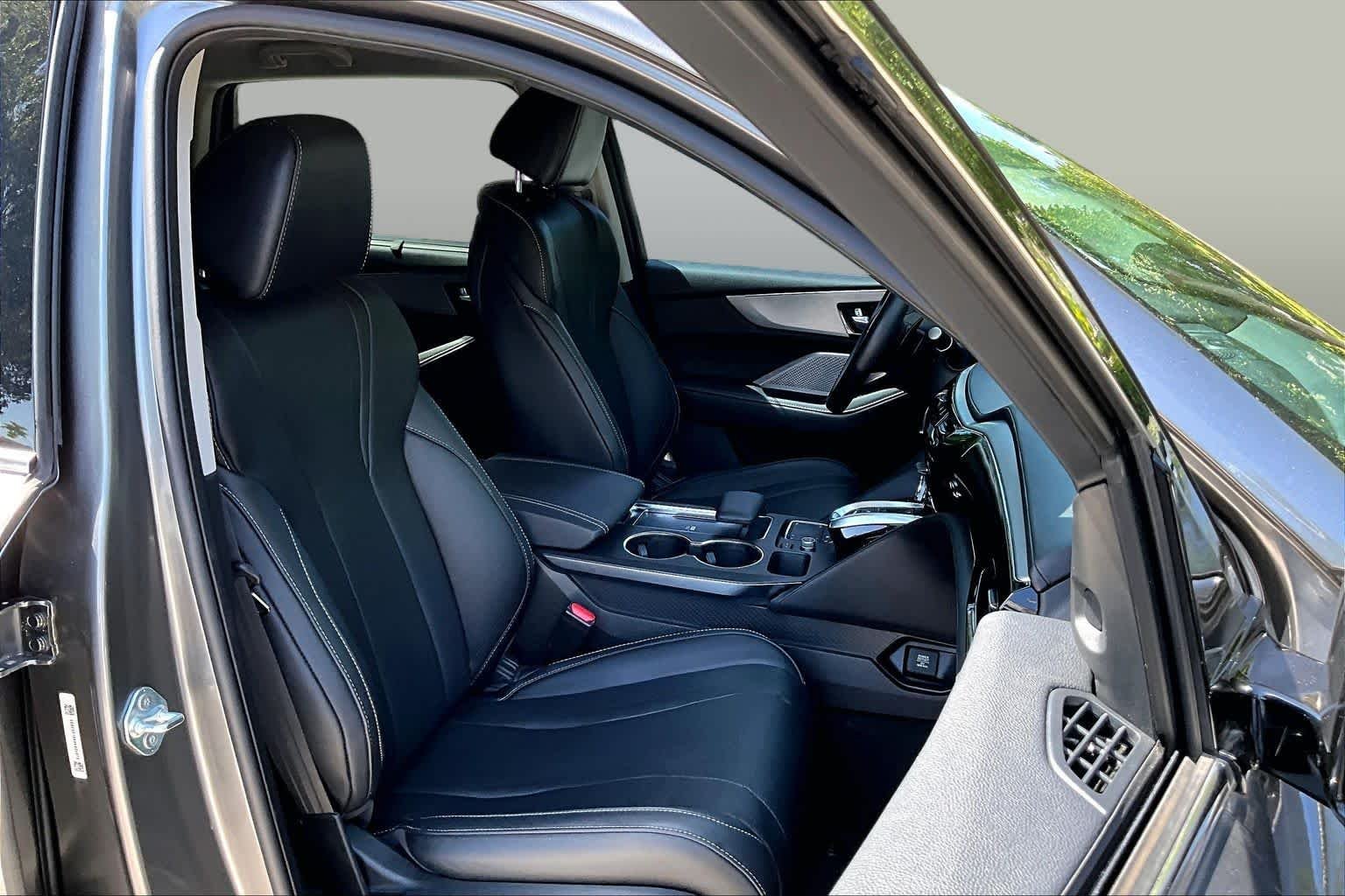 Used 2024 Liquid Carbon Metallic Acura w/Technology Package image 9