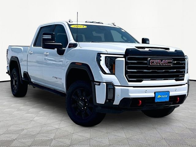 2024 GMC Sierra 4WD Crew Cab Standard Box AT4's photo