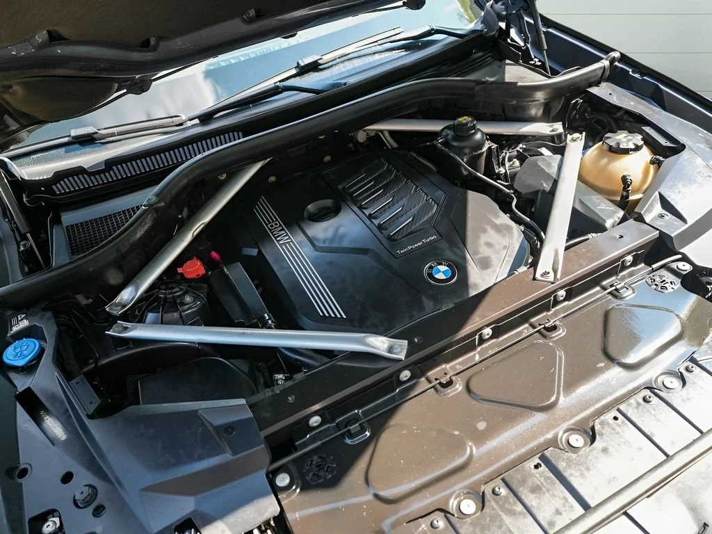 Used 2019 Gray BMW xDrive40i image 59