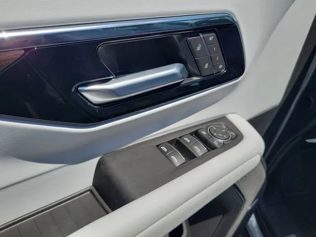 2026 Chevrolet Tahoe Premier - Photo 21