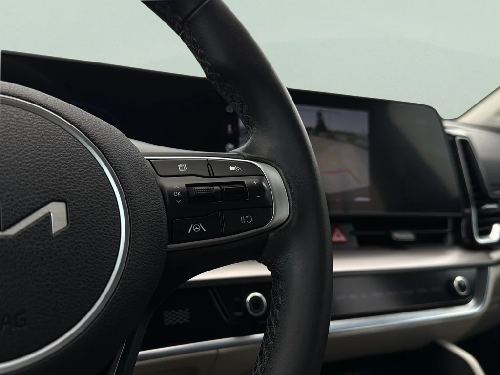 Used 2024 Ebony Black Kia EX image 15