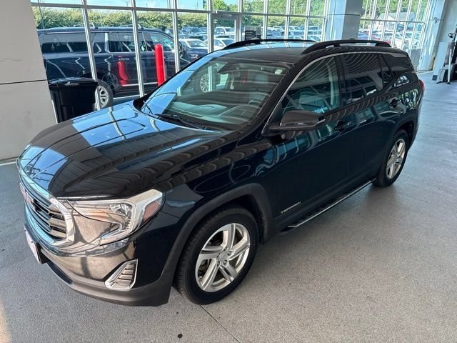 Used 2018 Black GMC SLE image 4