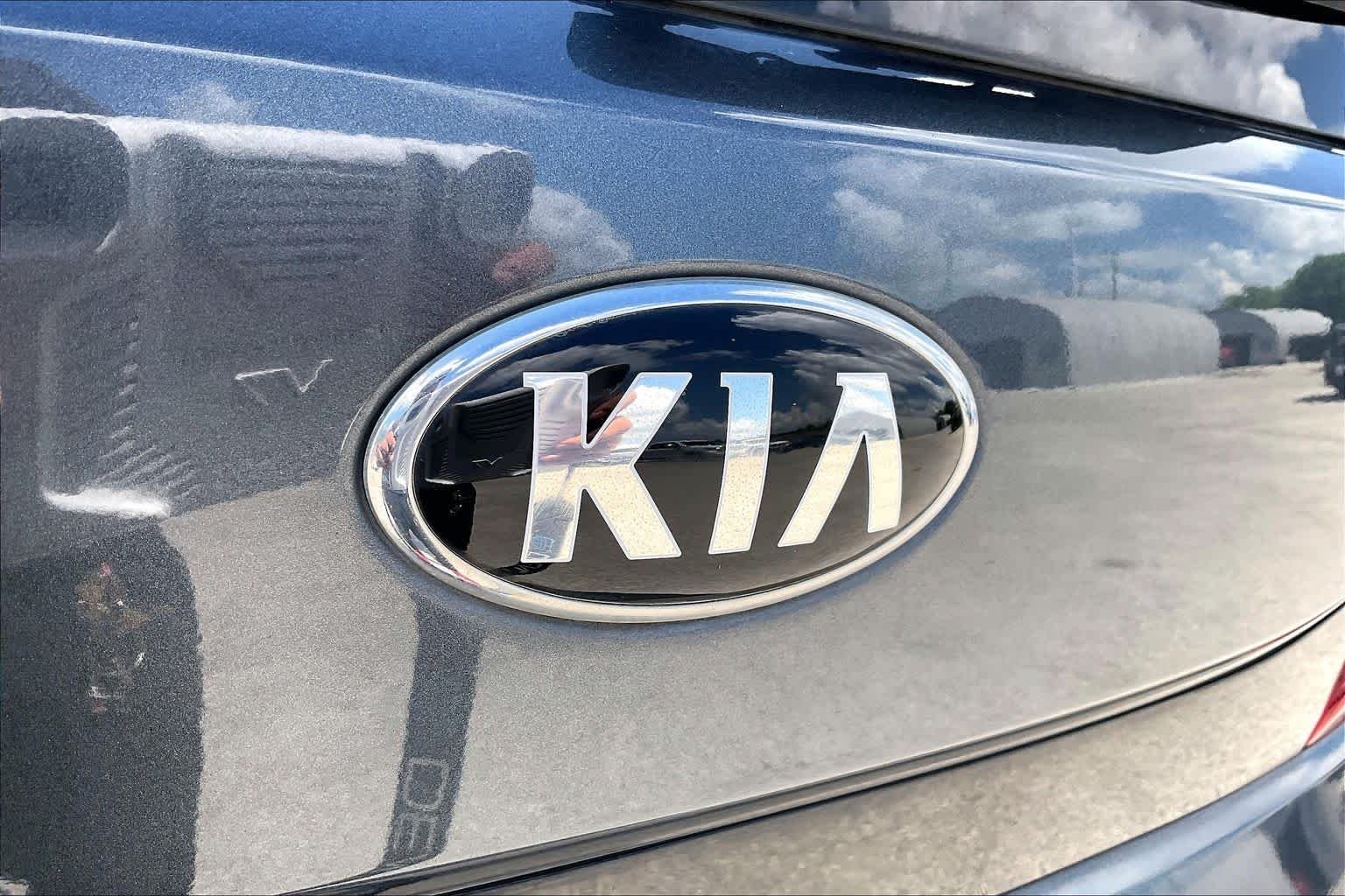Certified Used 2020 Gravity Grey Kia LX image 27