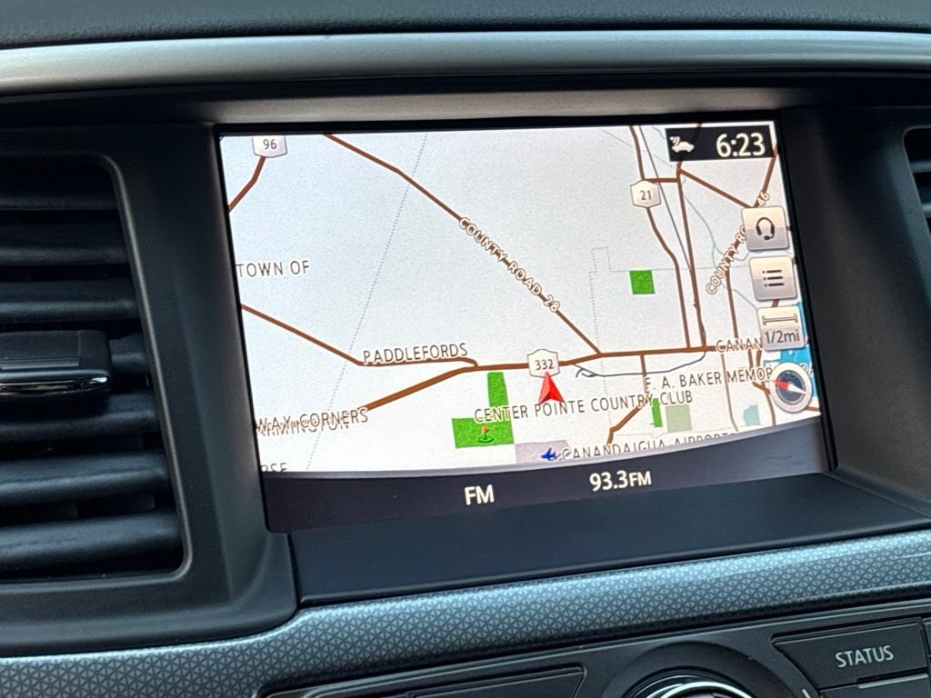 Used 2019 Silver Nissan SL image 27