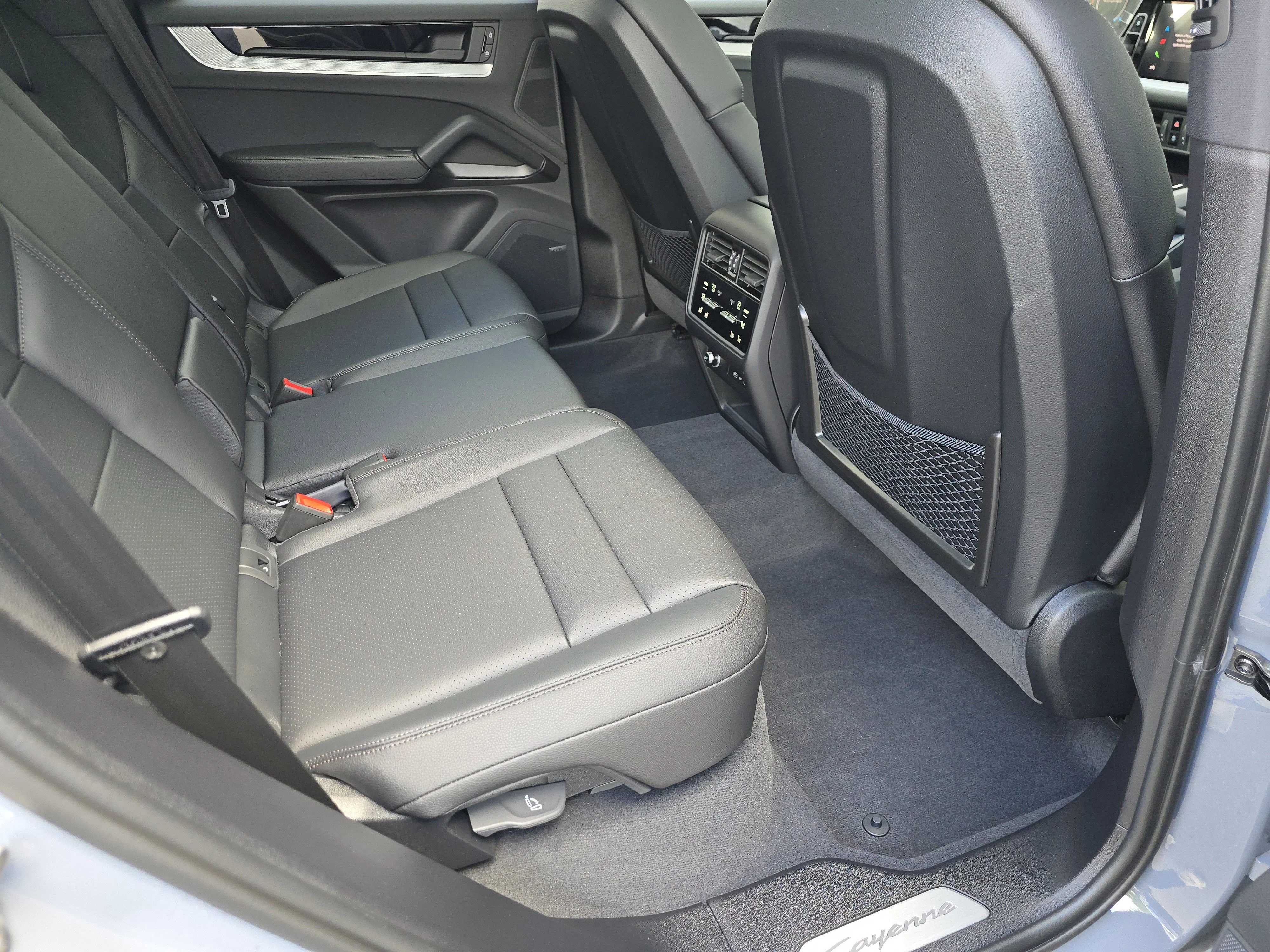 New 2026 Arctic Grey Porsche E-Hybrid image 14