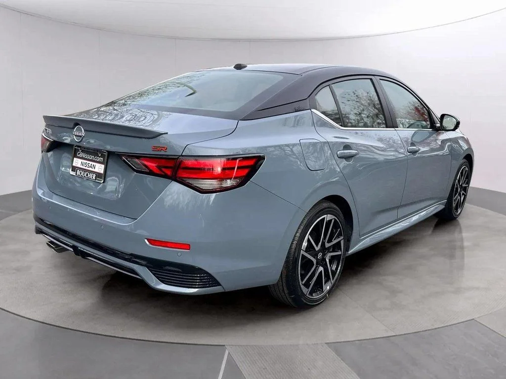 New 2025 Two-tone Atlantic Gray Metallic / Super Black Nissan SR image 3