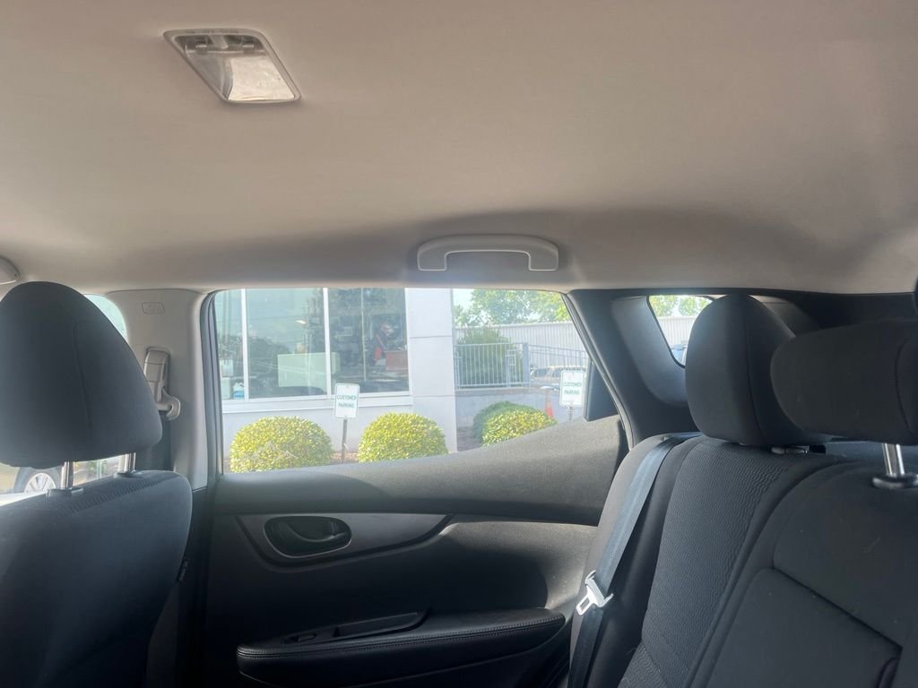 Used 2019 Gray Nissan S image 10