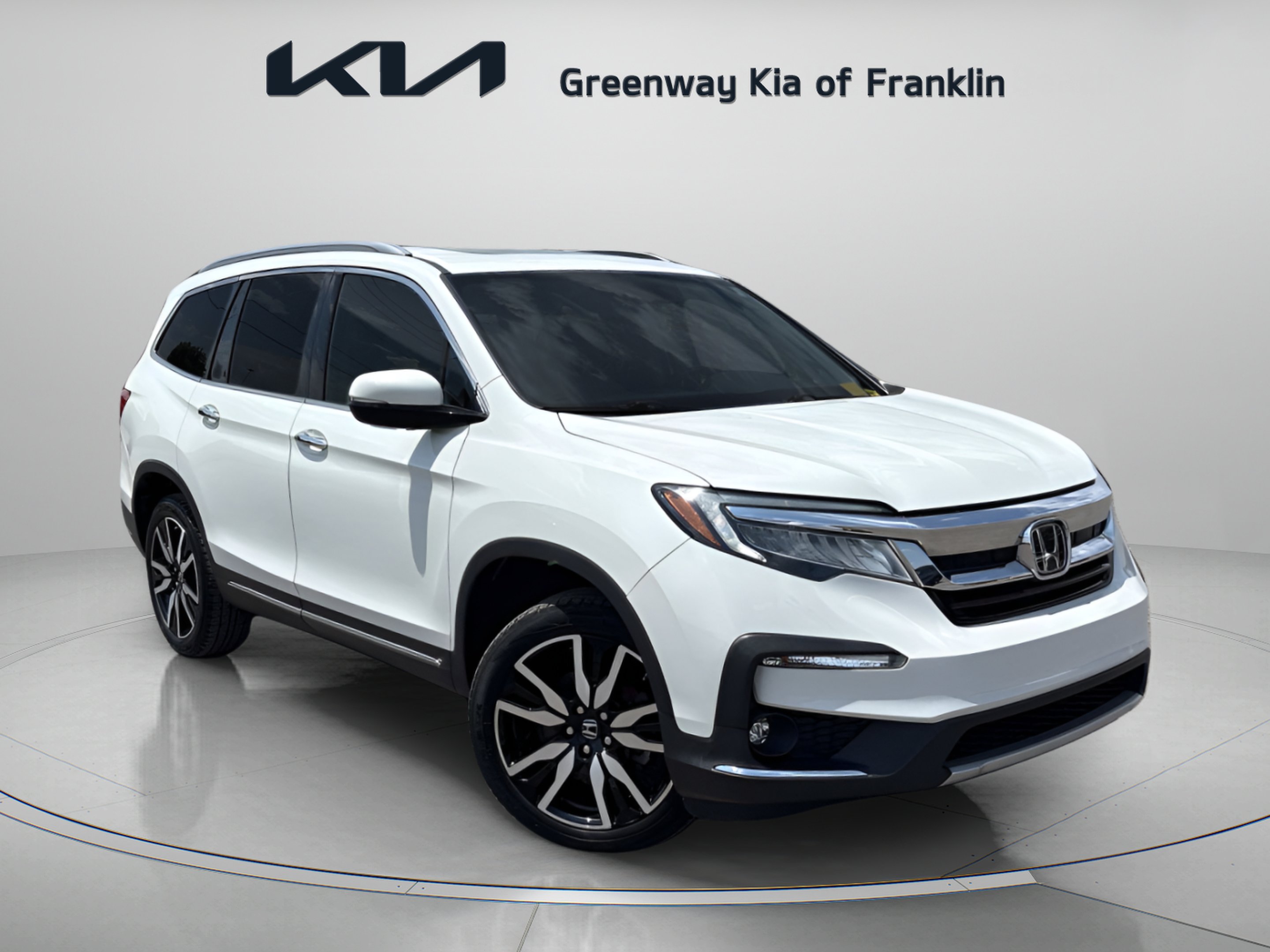 Used 2020 Platinum White Honda Touring image 1