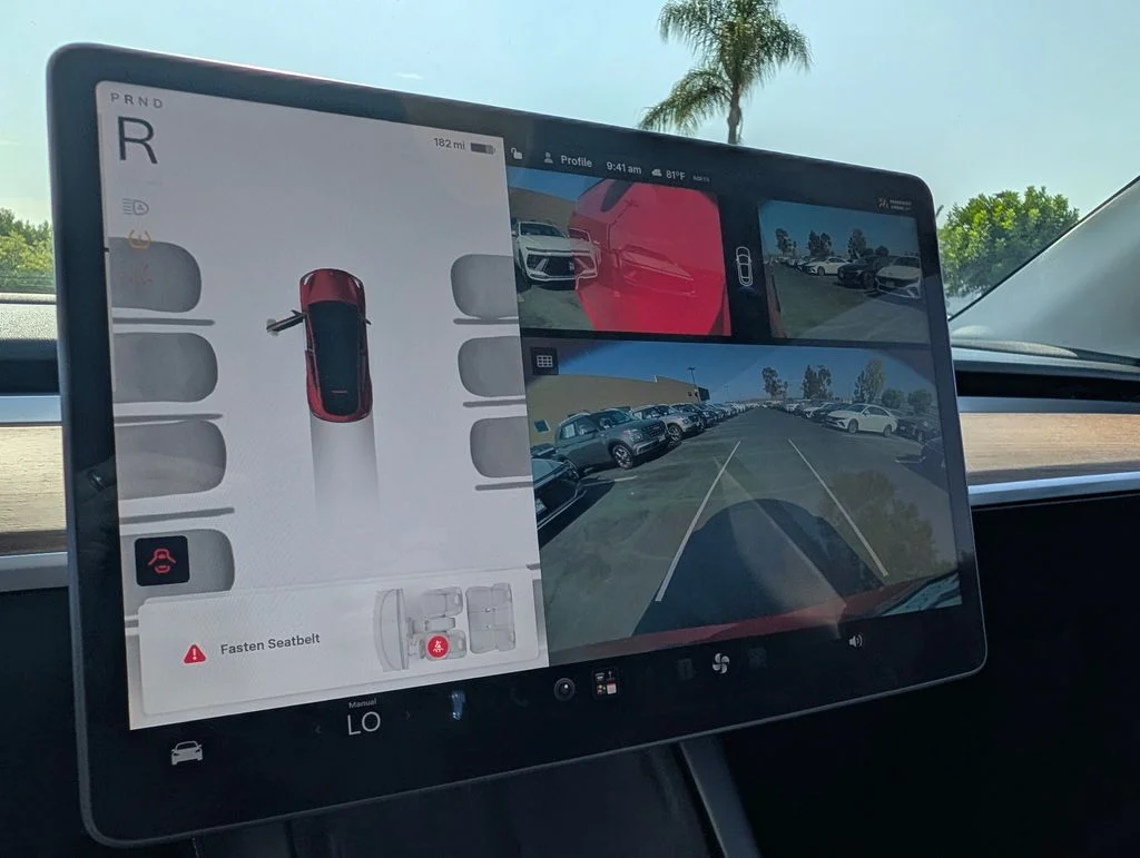 Used 2023  Tesla Performance image 23