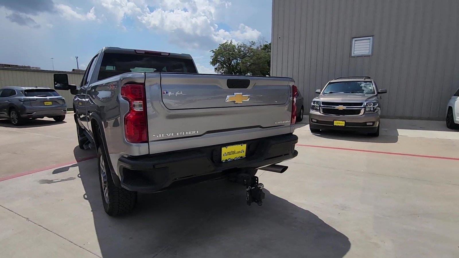 2025 Chevrolet Silverado 2500HD Custom - Photo 7