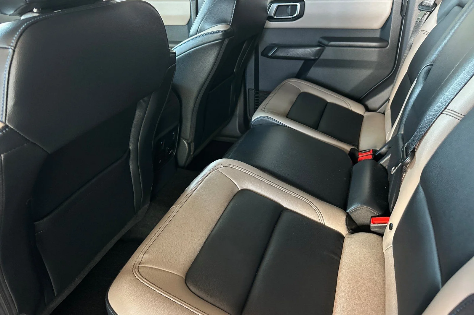 Certified Used 2024 Gray Ford Wildtrak image 11
