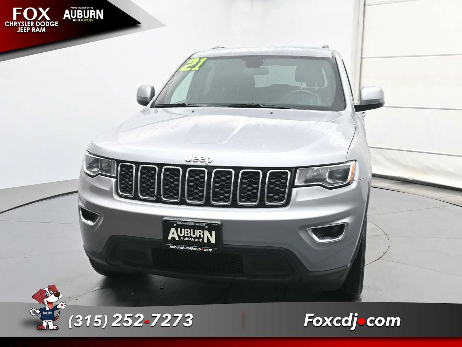 Used 2022 Silver Zynith Jeep Limited image 3