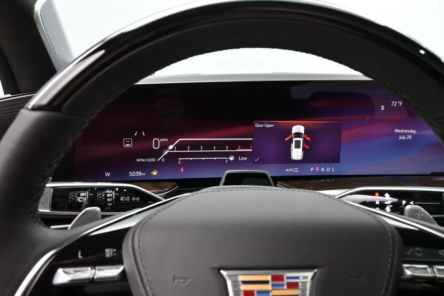 Used 2026 Vibrant White Tricoat Cadillac Platinum Sport image 29