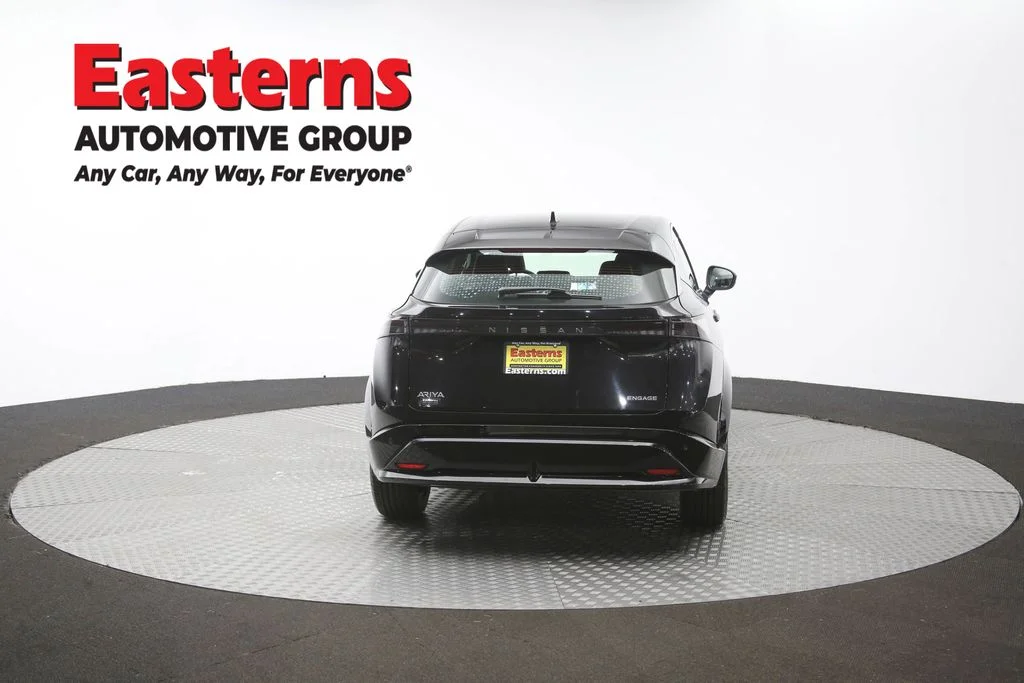 Used 2023 Black Nissan ENGAGE image 37