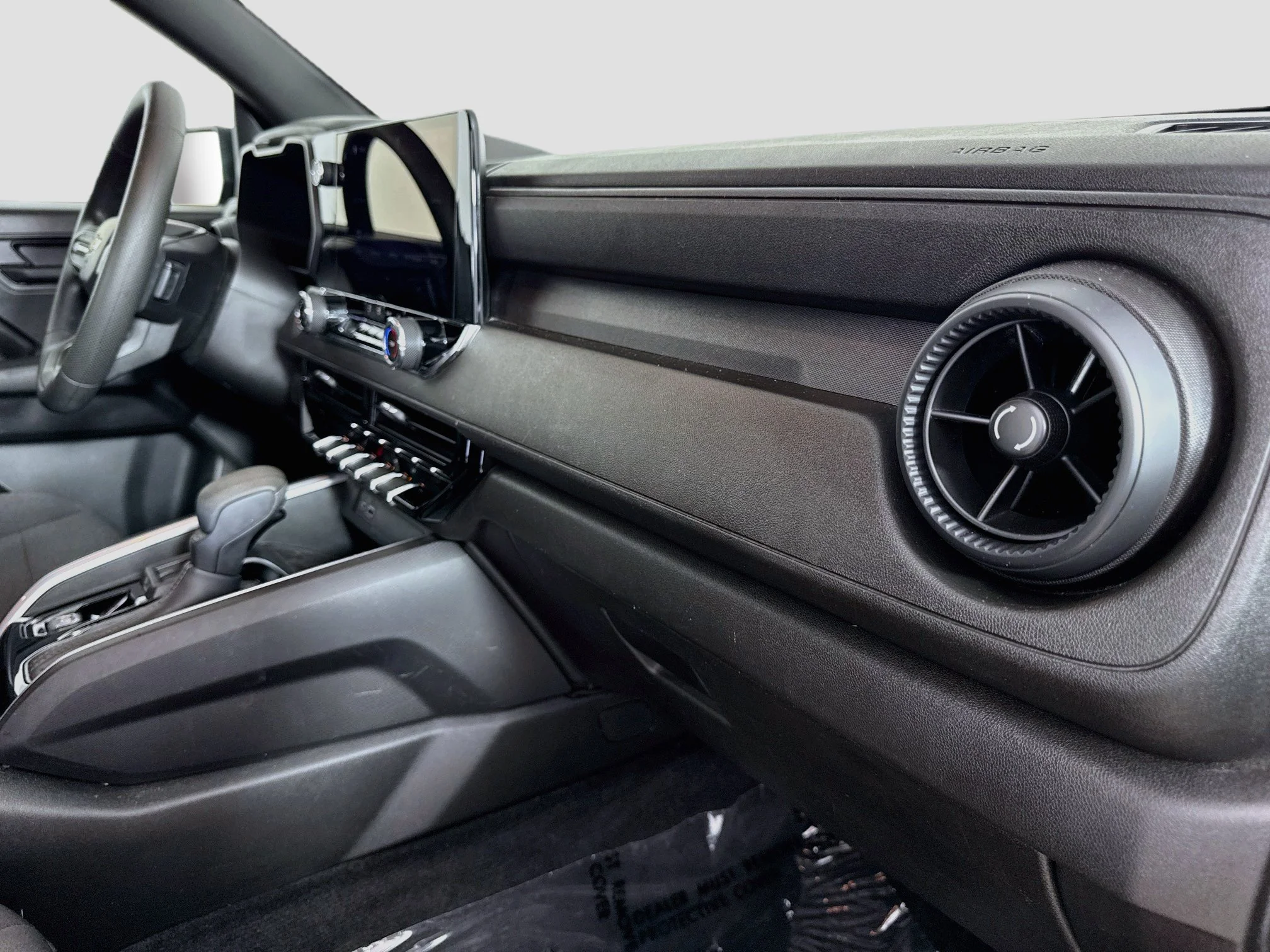 Used 2025 Black Chevrolet WT/LT image 31