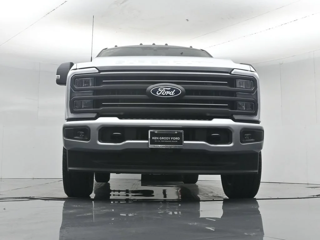 New 2027 Iconic Silver Metallic Ford XLT image 48