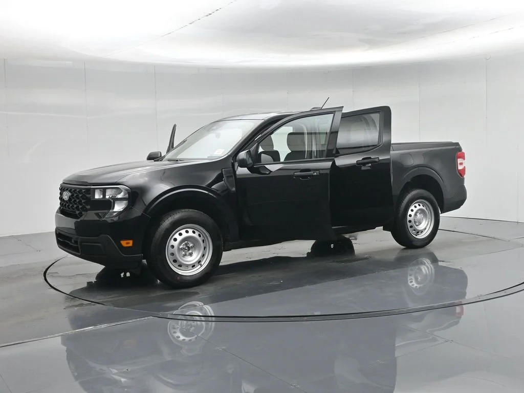 New 2026 Shadow Black Ford XL image 4