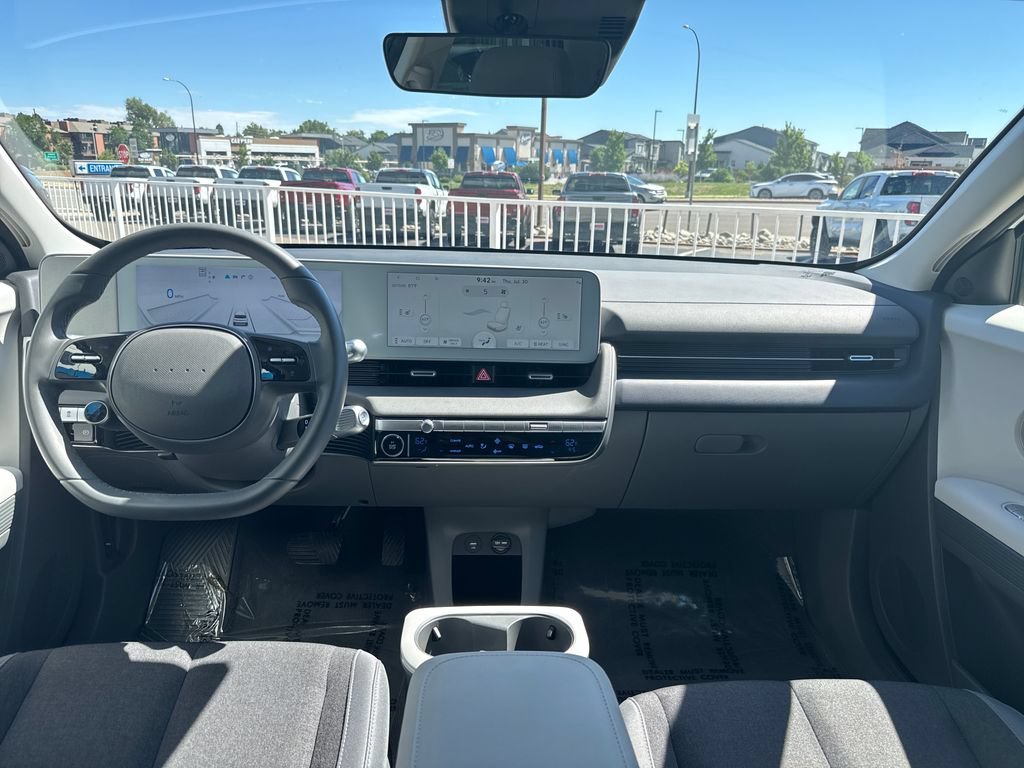 Used 2024 Atlas White Hyundai SE image 12