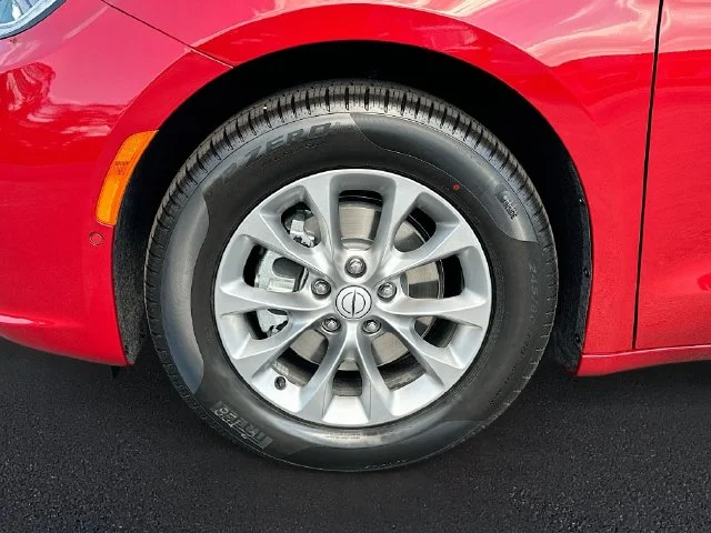 New 2026 Red Hot Pearl-Coat Exterior Paint Chrysler Limited image 21