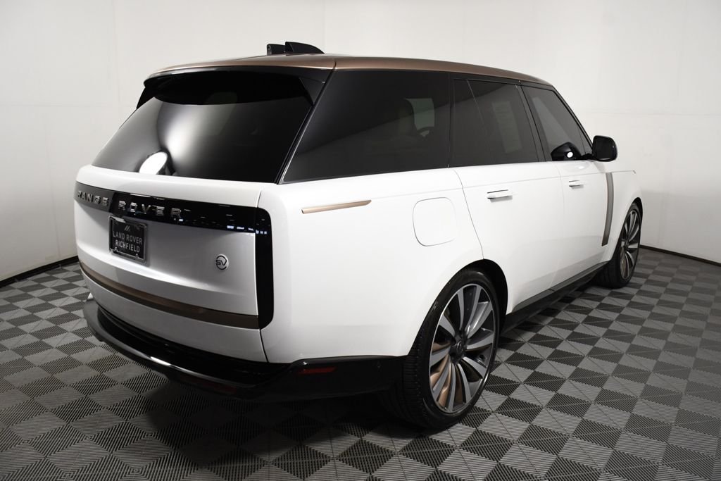 Used 2023 Icy White SV Bespoke Special Effect Gloss Land Rover SV image 6