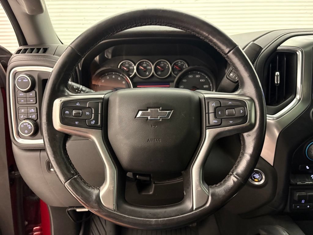 Used 2020 CAJUN RED TINTCOAT Chevrolet RST image 4