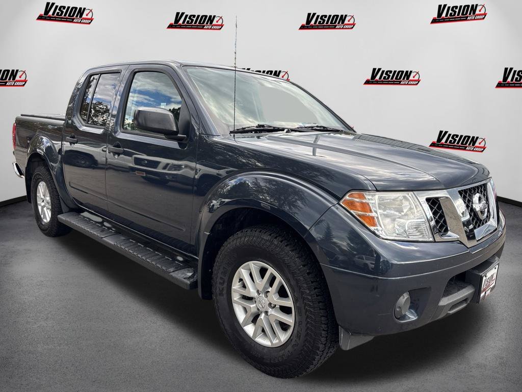 Used 2019 Blue Nissan SV image 3