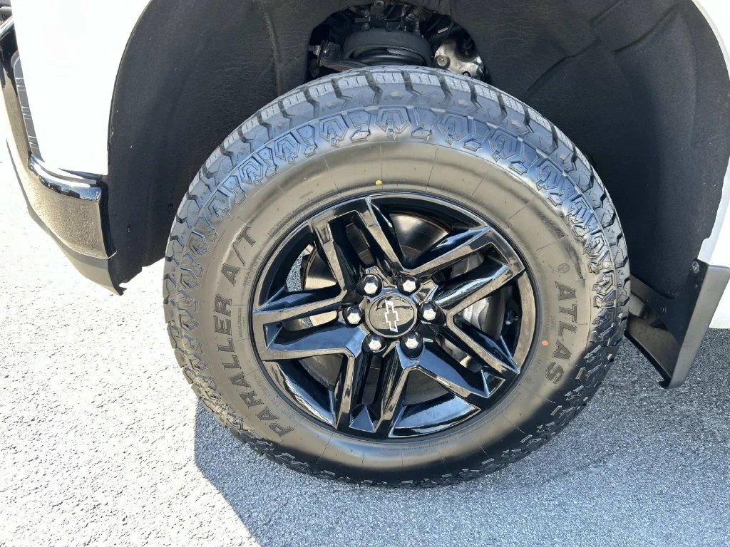 Used 2020 White Chevrolet LT Trail Boss image 37