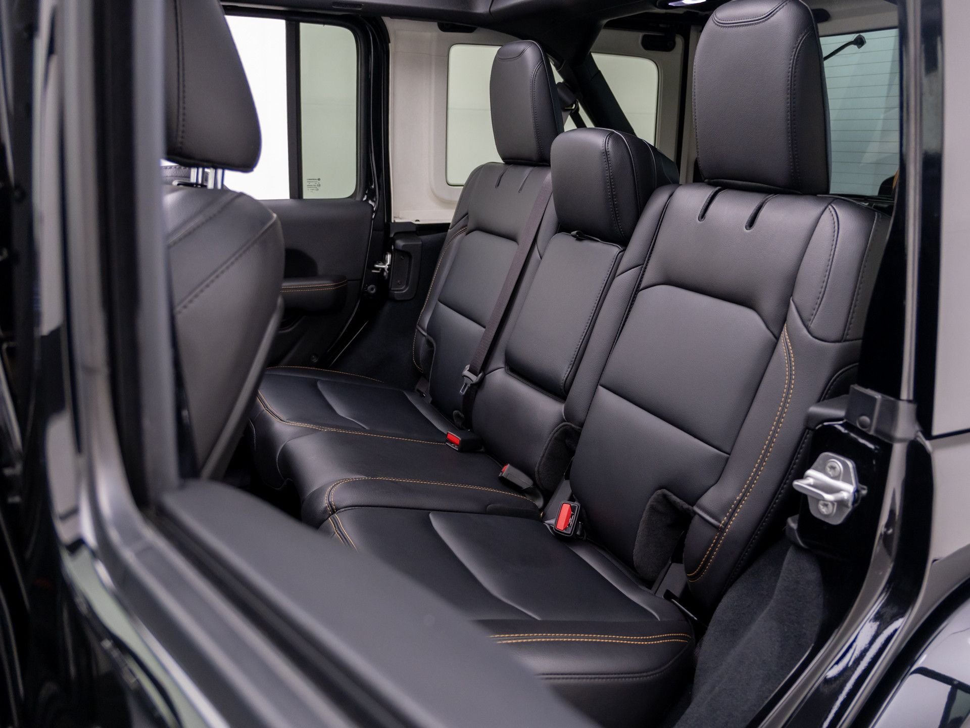 Used 2024 Black Jeep Sahara image 17