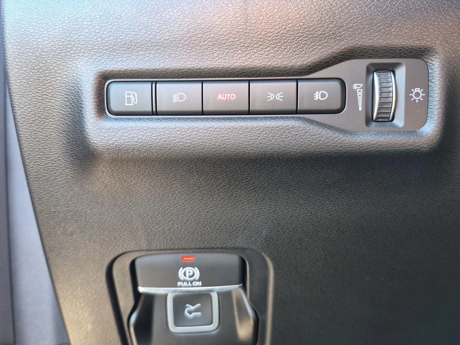 New 2026 Red Hot Pearl-Coat Exterior Paint Jeep Laredo image 27