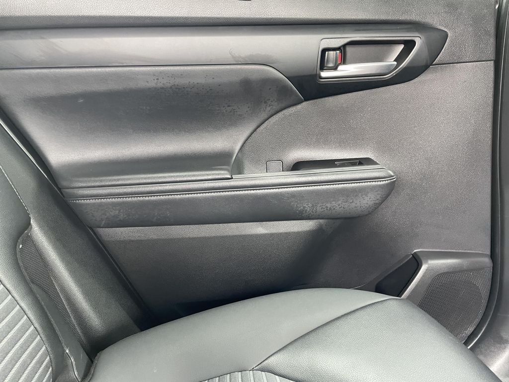 Used 2025  Toyota XSE image 17
