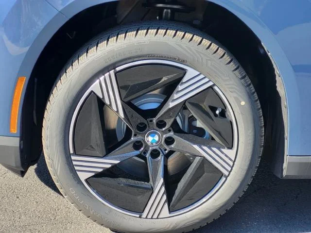 New 2027 Ocean Wave Blue Metallic BMW  image 4