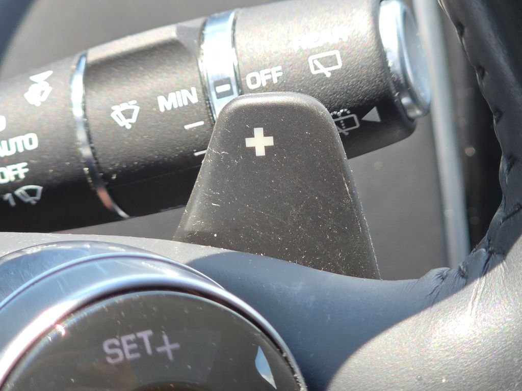 Used 2021 Black Land Rover Westminster image 18