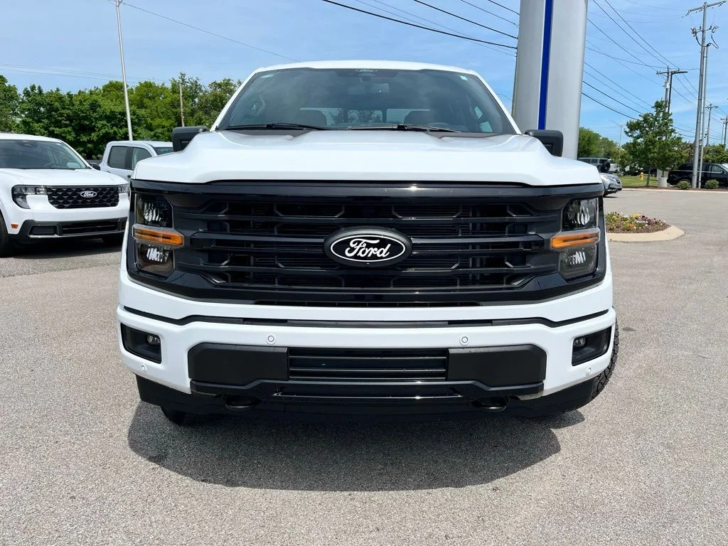 New 2026 White Ford XLT image 2