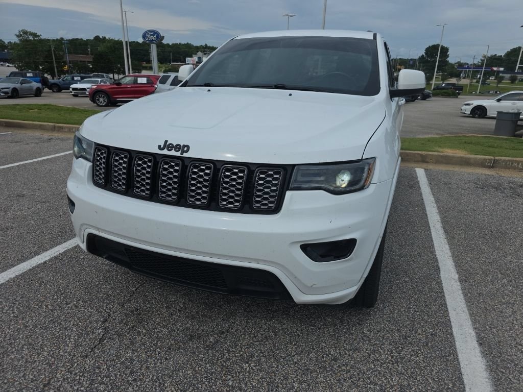 Used 2021 White Jeep Laredo X image 7